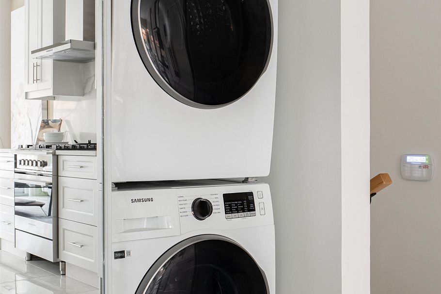 2523 W 8th Avenue Vancouver, BC - 19