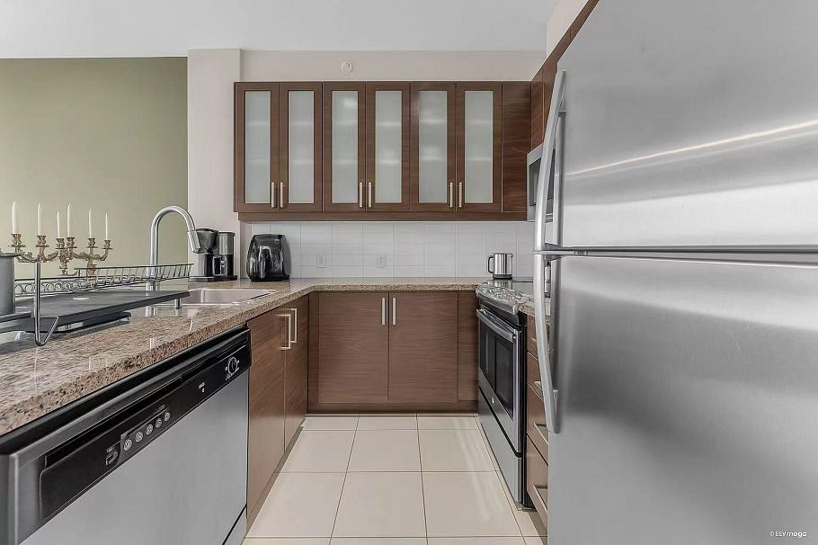 2202 2355 Madison Avenue Burnaby, BC - 10