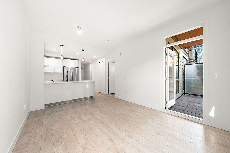 107 733 W 3rd Street North Vancouver, BC - 10