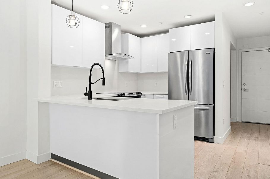 107 733 W 3rd Street North Vancouver, BC - 15