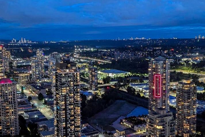 1612 2108 Gilmore Avenue Burnaby, BC - 1