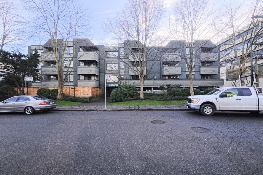 408 1476 W 10th Avenue Vancouver, BC - 23