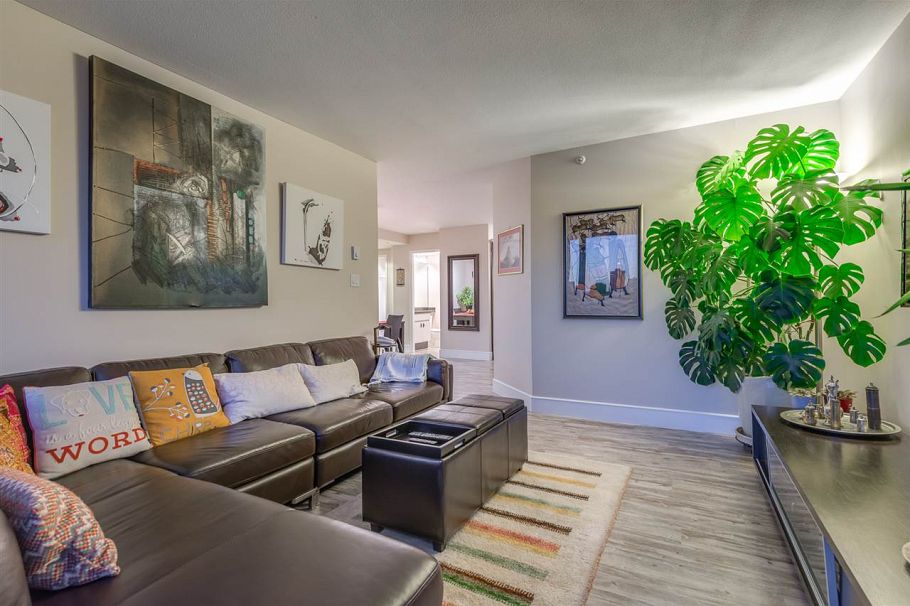 2001 888 Hamilton Street Vancouver, BC - 1