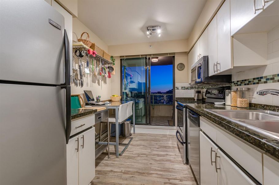 2001 888 Hamilton Street Vancouver, BC - 9