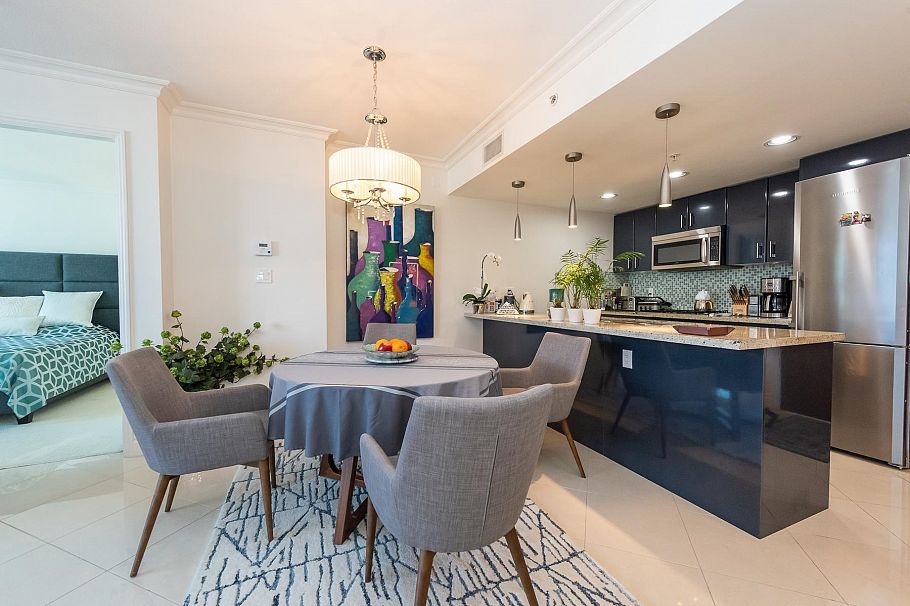 1003 133 E Esplanade North Vancouver, BC - 10