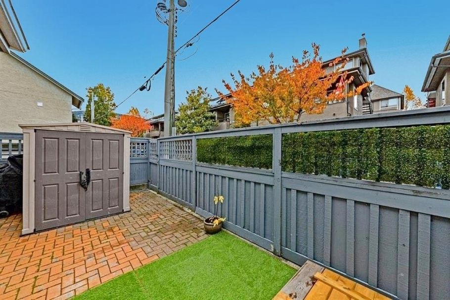 10 2118 Eastern Avenue North Vancouver, BC - 22