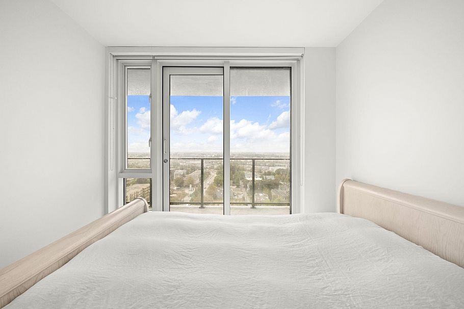 1808 8555 Granville Street Vancouver, BC - 13