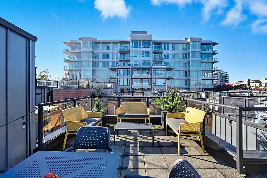 2761 Guelph Street Vancouver, BC - 1