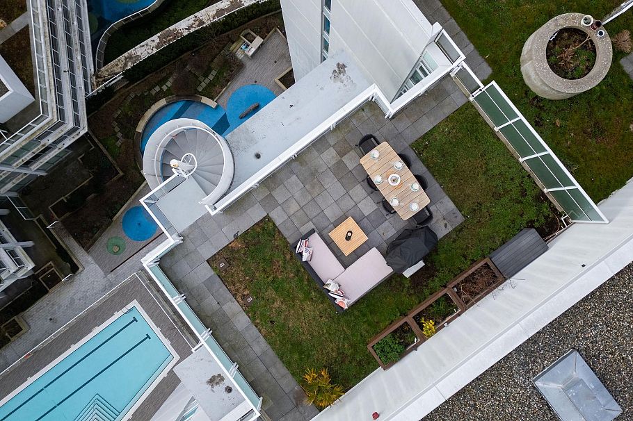 1801 4638 Gladstone Street Vancouver, BC - 26