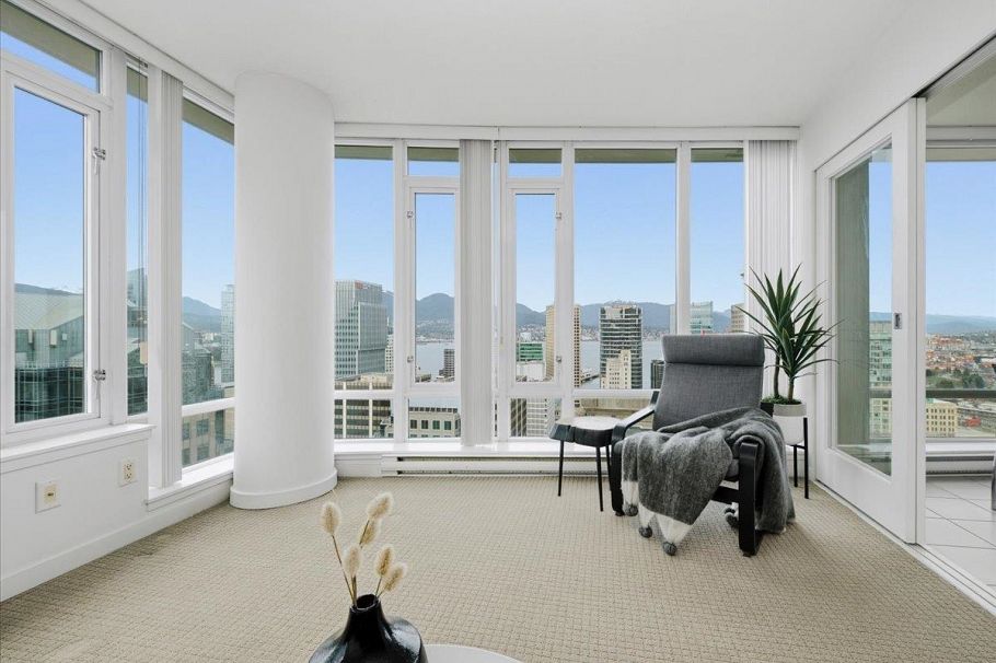 2807 610 Granville Street Vancouver, BC - 2