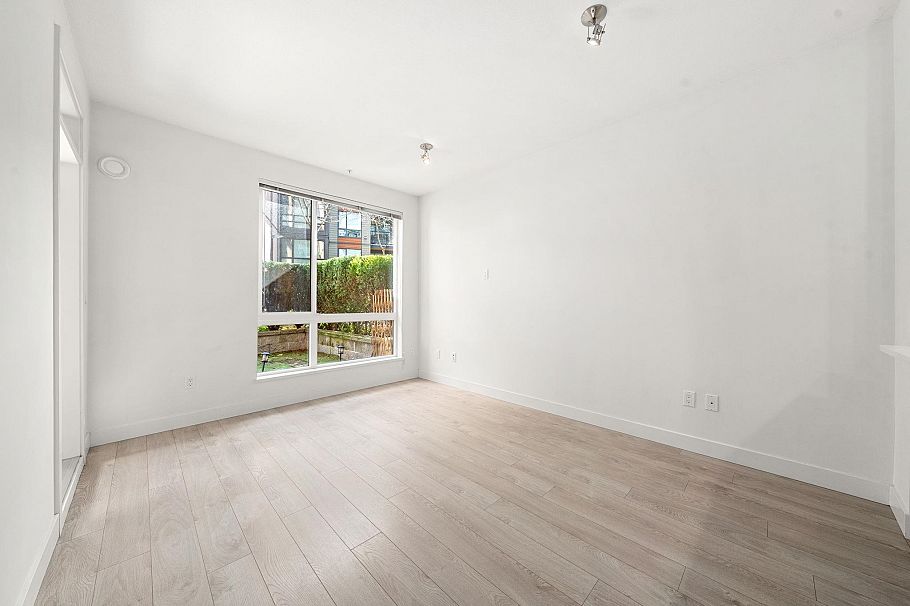 107 733 W 3rd Street North Vancouver, BC - 11