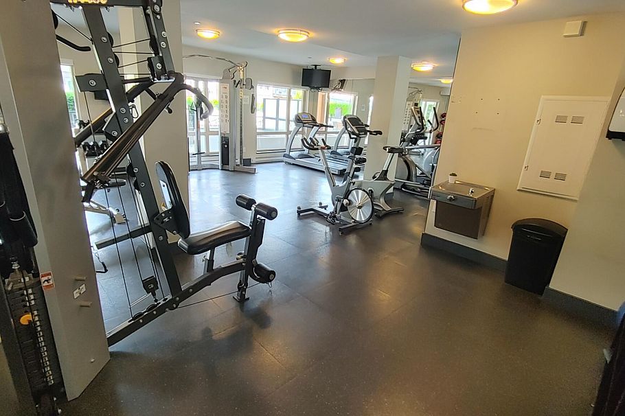 209 1182 W 16th Street North Vancouver, BC - 18