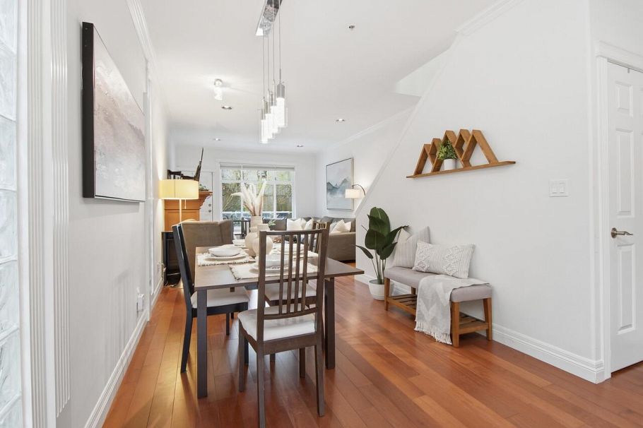 1530 Kitchener Street Vancouver, BC - 11