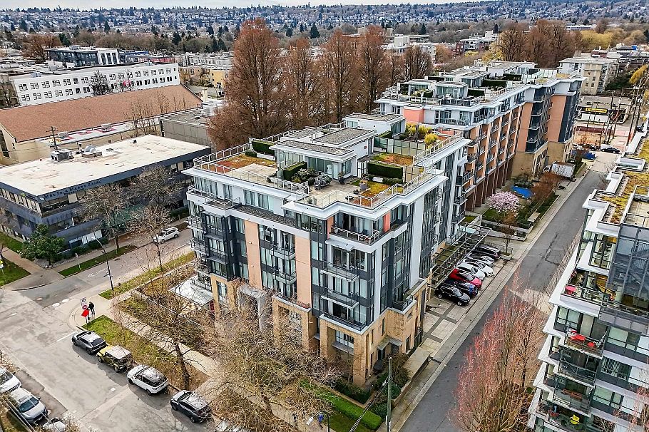 301 2565 Maple Street Vancouver, BC - 29