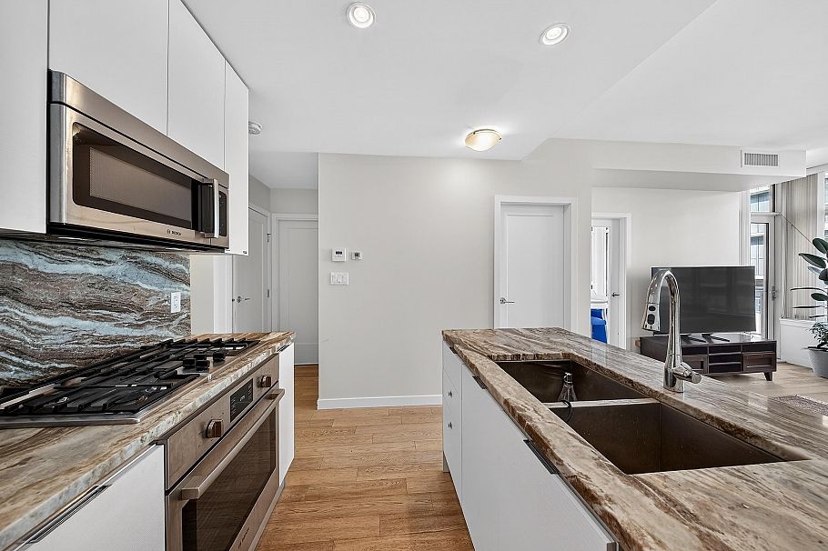 301 2565 Maple Street Vancouver, BC - 14