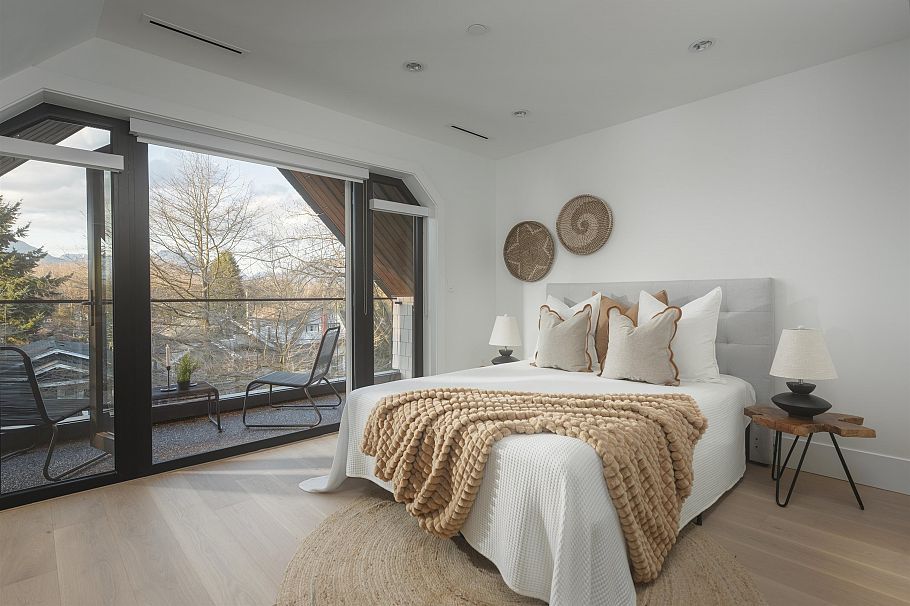 1 2684 Oxford Street Vancouver, BC - 12