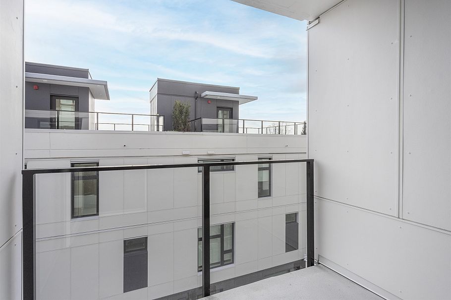 306 3264 Vanness Avenue Vancouver, BC - 17