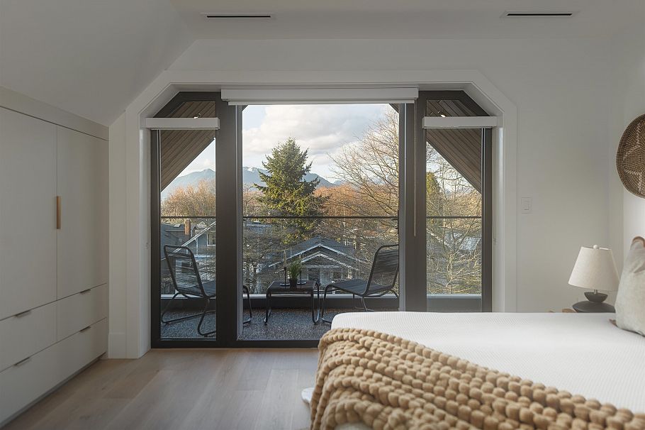 1 2684 Oxford Street Vancouver, BC - 14