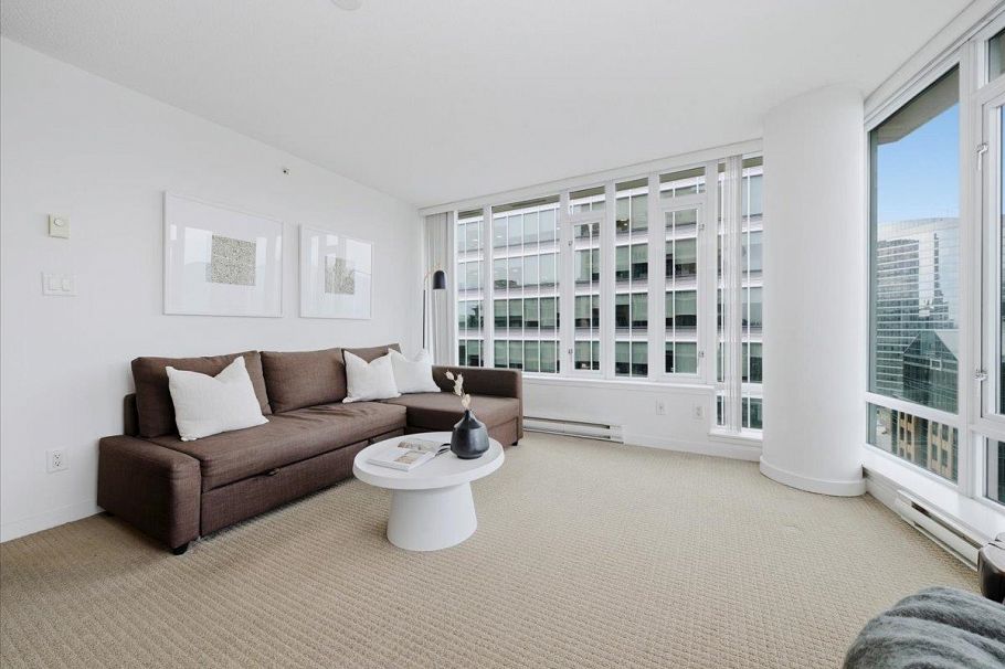 2807 610 Granville Street Vancouver, BC - 3