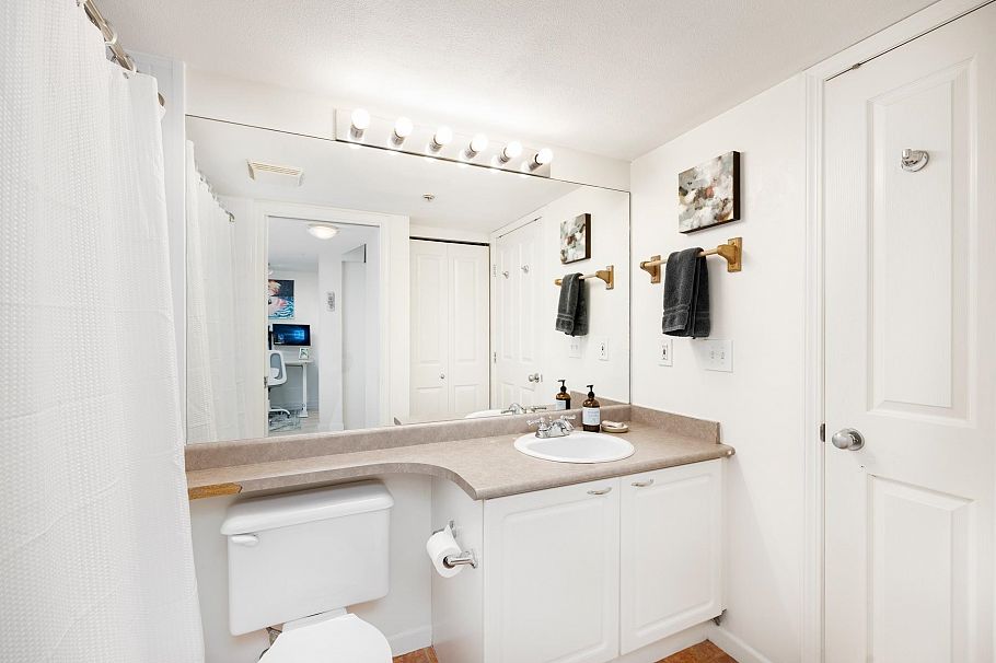 207 5355 Boundary Road Vancouver, BC - 15