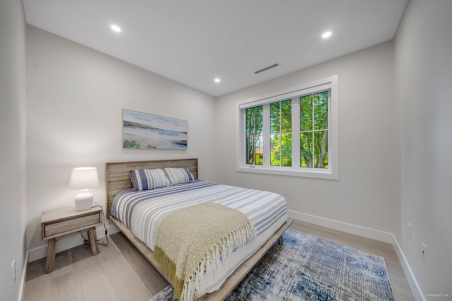 2558 William Street Vancouver, BC - 10