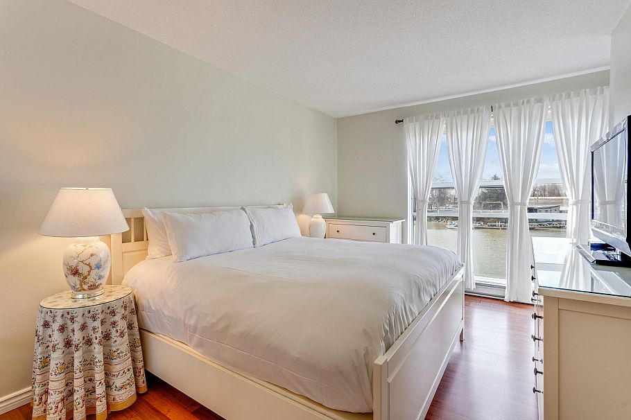 306 1820 E Kent Avenue South Vancouver, BC - 9