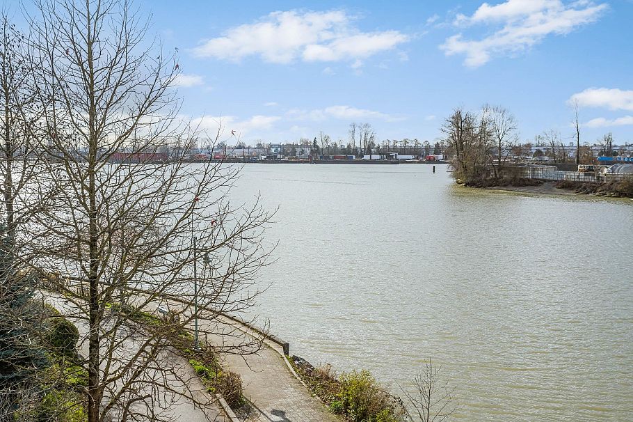 306 1820 E Kent Avenue South Vancouver, BC - 16