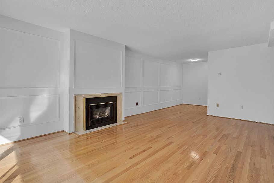 106 1066 W 13th Avenue Vancouver, BC - 9