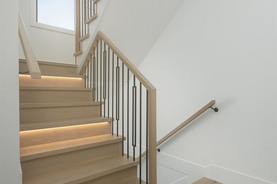 1 2684 Oxford Street Vancouver, BC - 8