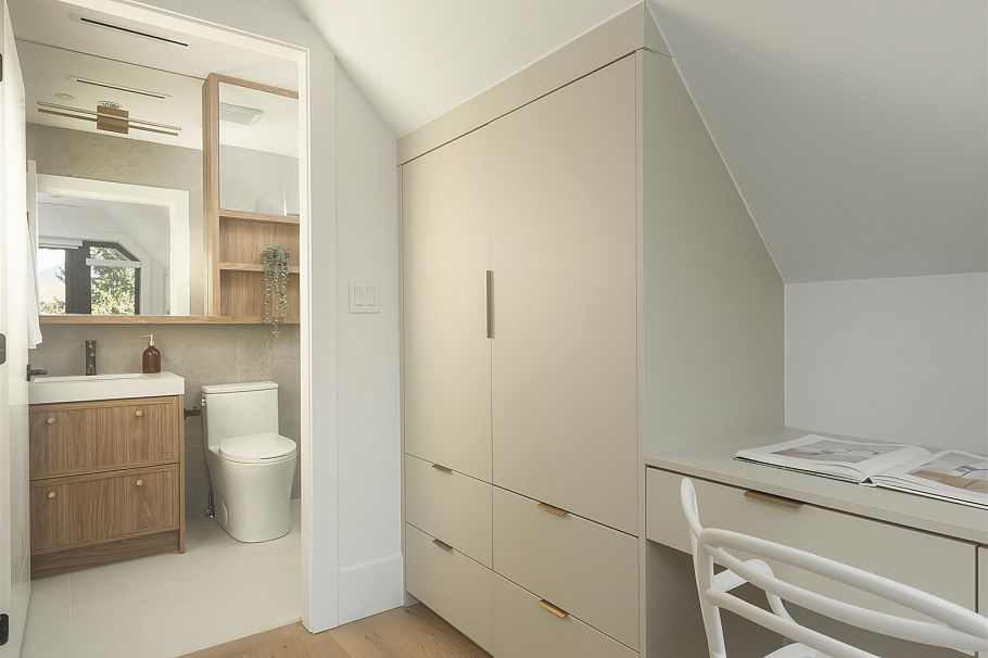 1 2684 Oxford Street Vancouver, BC - 13