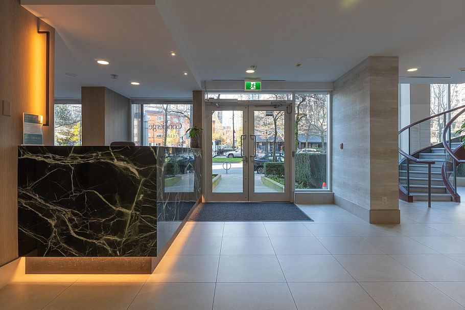 1605 193 Aquarius Mews Vancouver, BC - 28