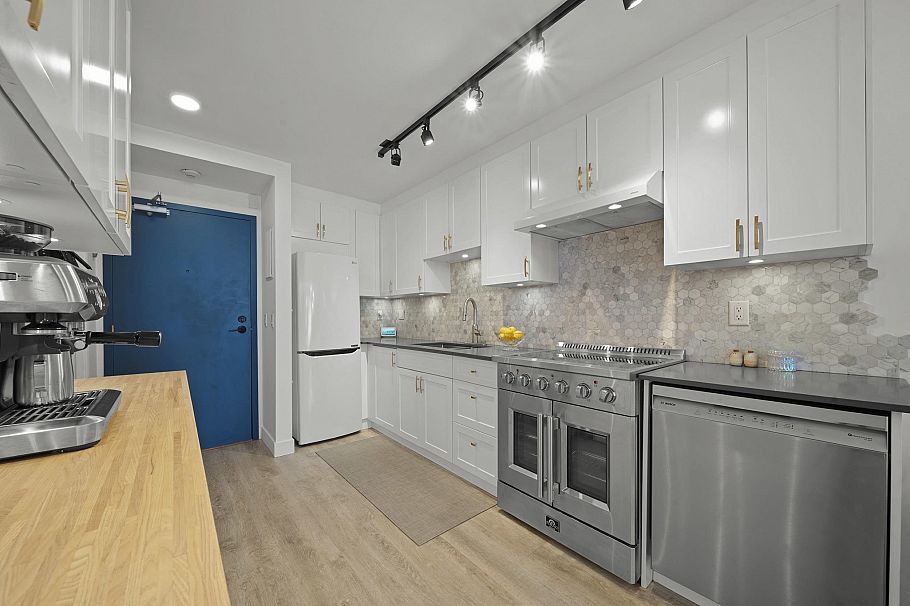 109 2125 York Avenue Vancouver, BC - 13