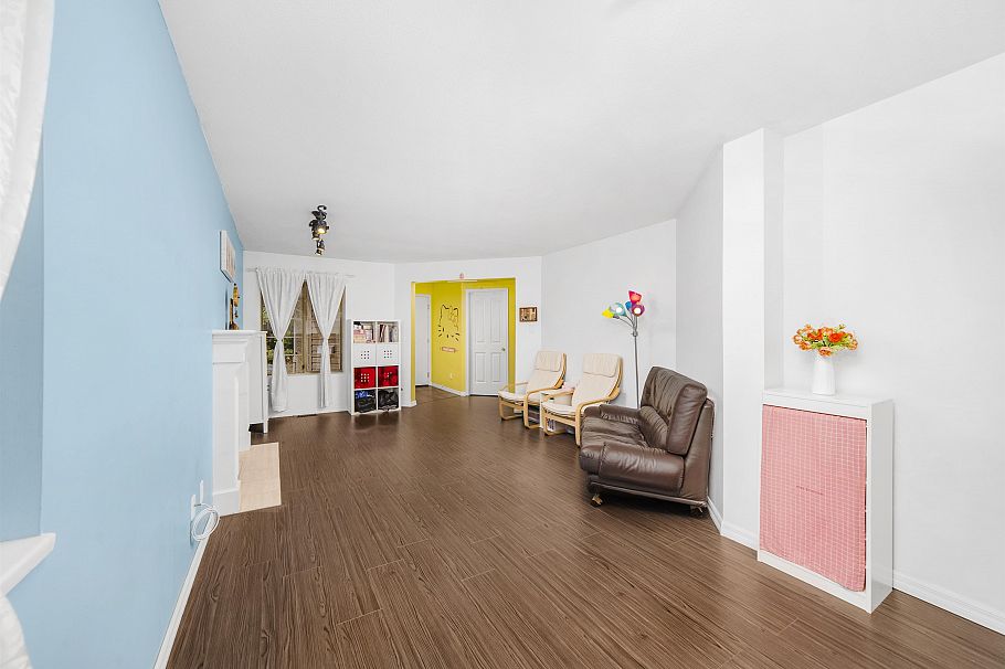 1931 Westview Drive North Vancouver, BC - 7