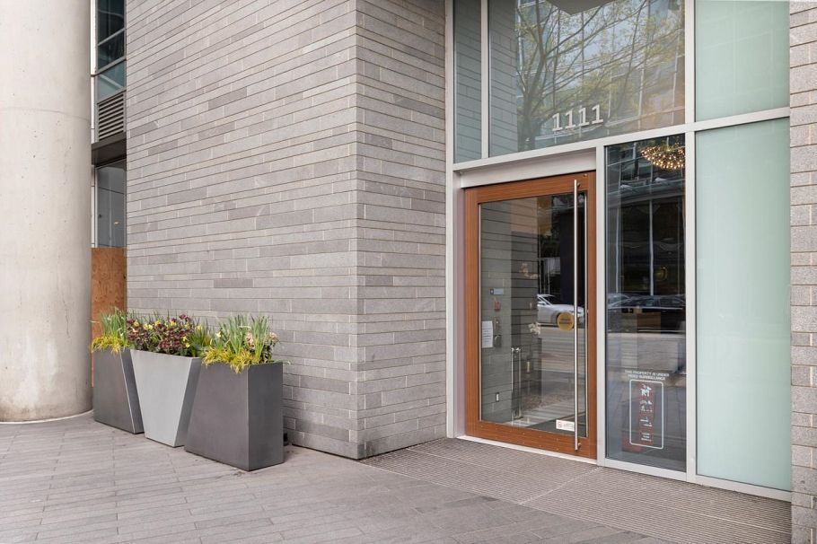 3302 1111 Alberni Street Vancouver, BC - 2