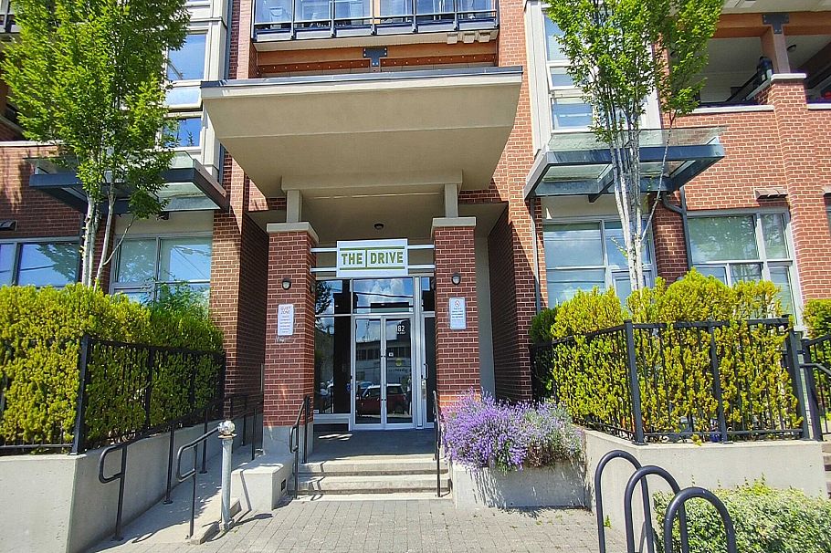 209 1182 W 16th Street North Vancouver, BC - 1