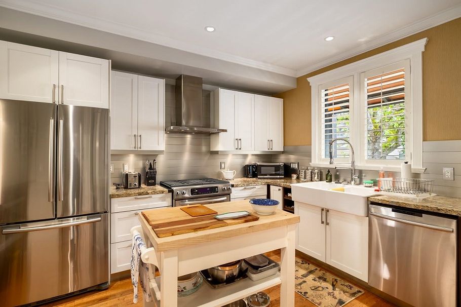 3240 W 1st Avenue Vancouver, BC - 25