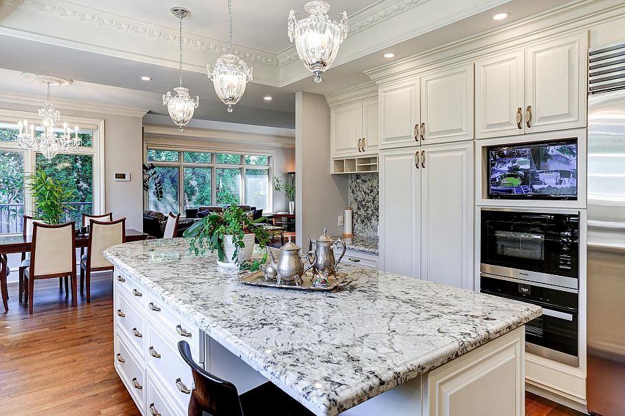 4538 Angus Drive Vancouver, BC - 1