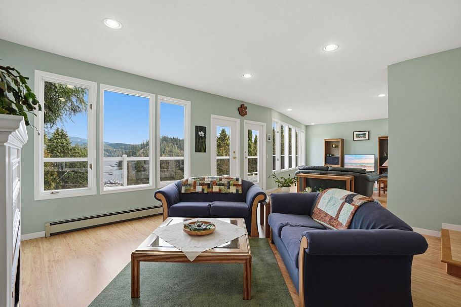 2341 Caledonia Avenue North Vancouver, BC - 25