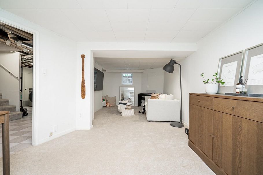 134 W 40th Avenue Vancouver, BC - 22