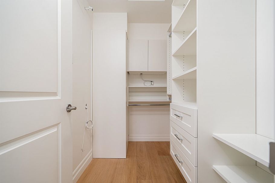 2523 W 8th Avenue Vancouver, BC - 18