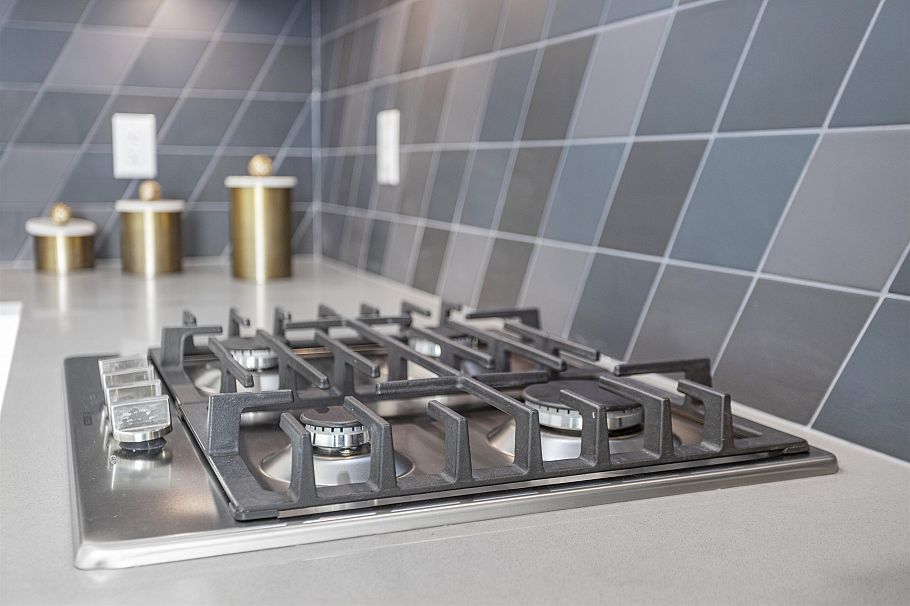 306 3264 Vanness Avenue Vancouver, BC - 4