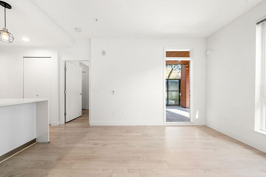 107 733 W 3rd Street North Vancouver, BC - 9