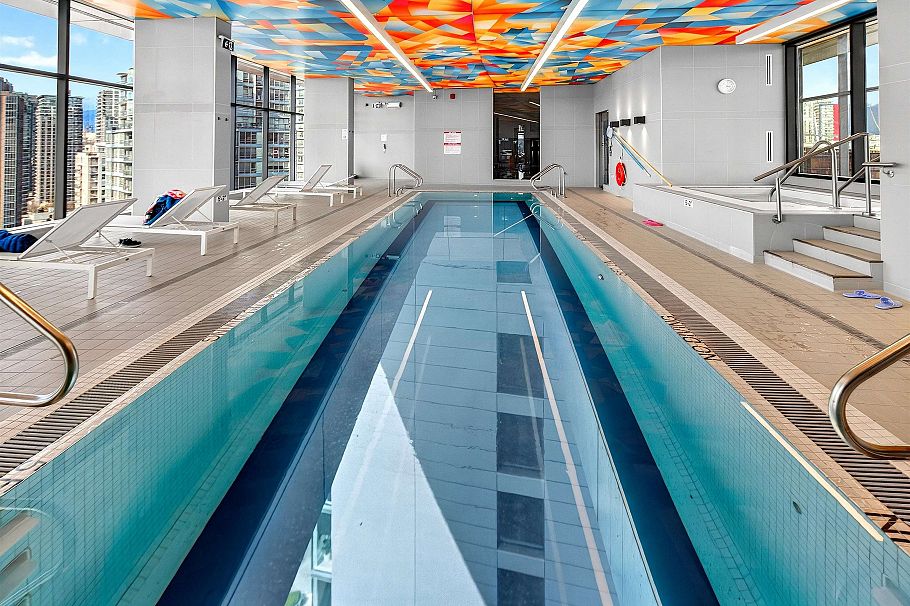 2004 89 Nelson Street Vancouver, BC - 29