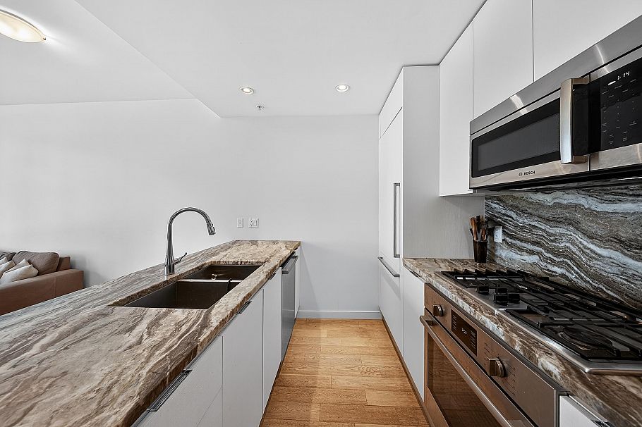 301 2565 Maple Street Vancouver, BC - 6