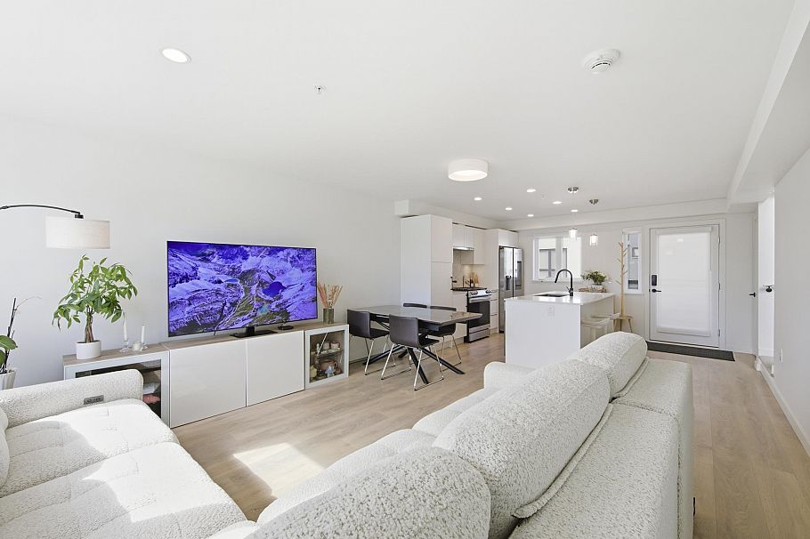 356 555 E 2nd Street North Vancouver, BC - 7