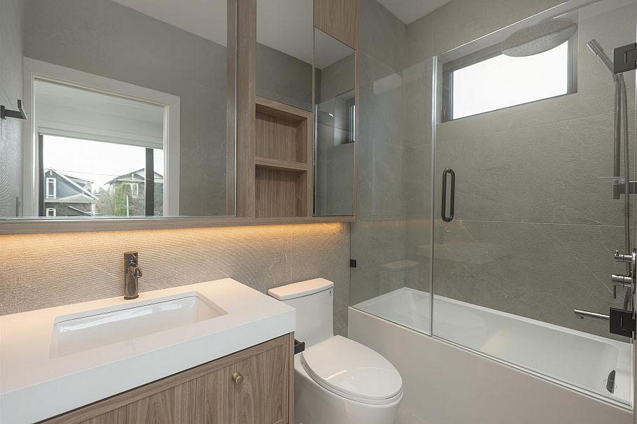 2 2684 Oxford Street Vancouver, BC - 13