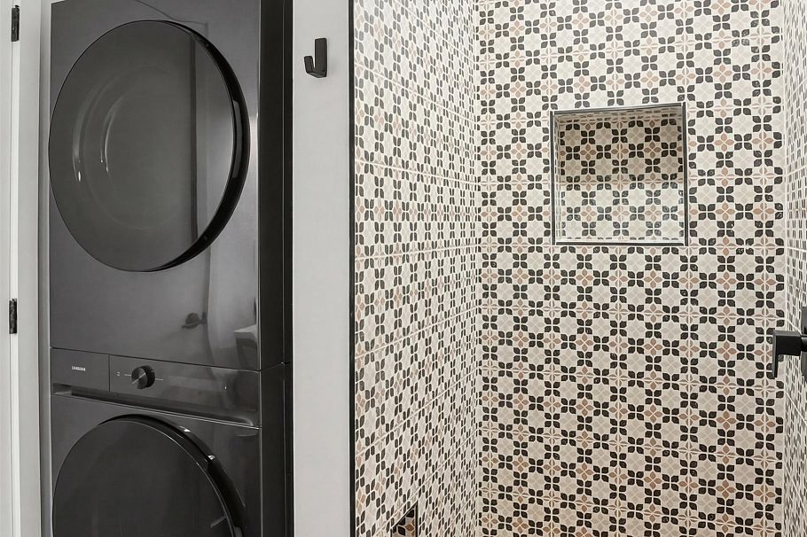 1576 W 8 Street Vancouver, BC - 31