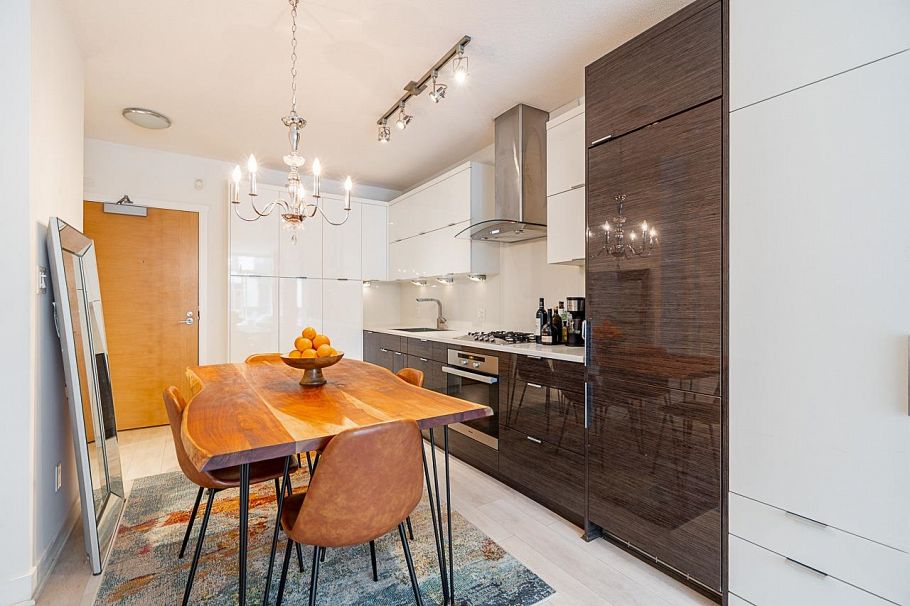 106 1777 W 7th Avenue Vancouver, BC - 7