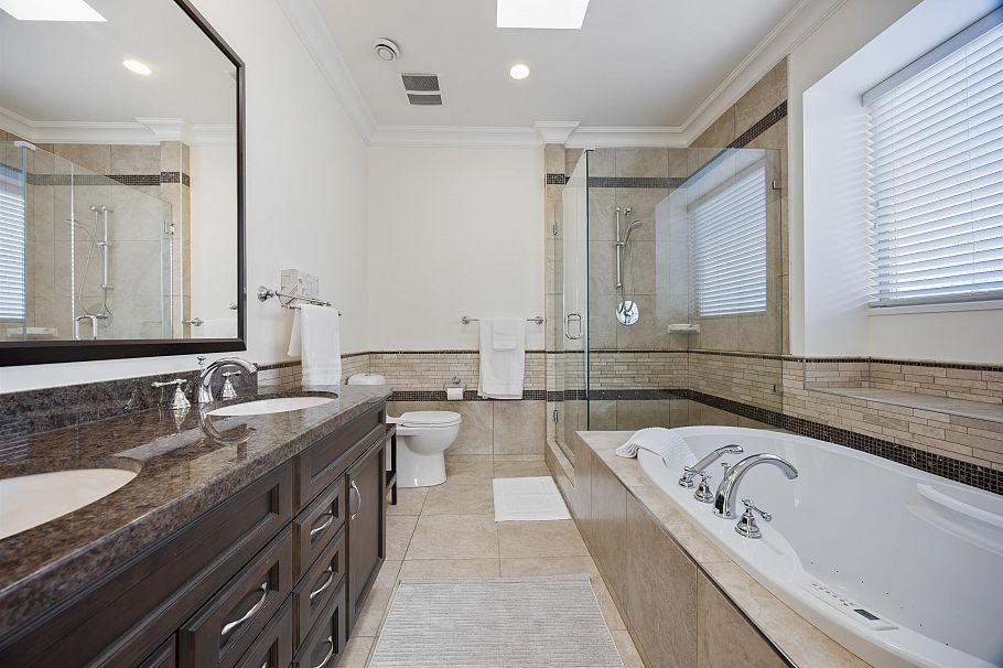 3837 W 3rd Avenue Vancouver, BC - 15