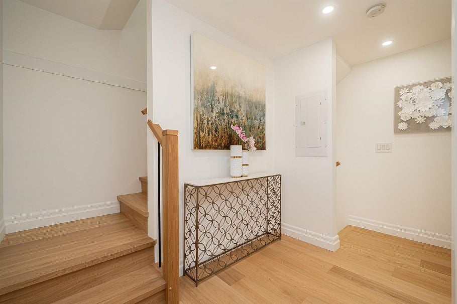 2523 W 8th Avenue Vancouver, BC - 10